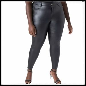 NWT Lane Bryant Faux Leather Super-Slim Fit Black Size 24 Short